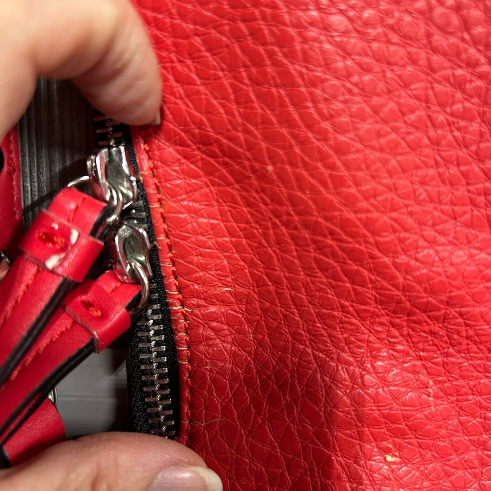 Nine West Red Crossbody Bag Good Usable Condition - Picture 16 of 17